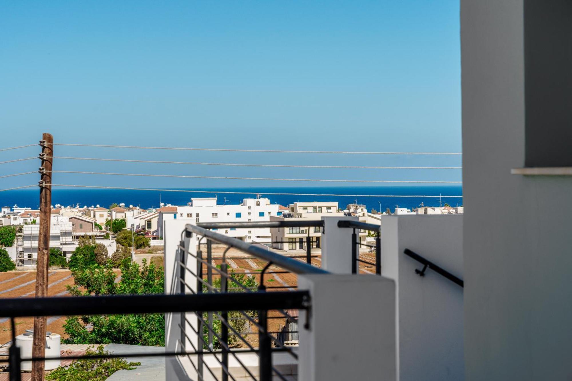 Spitaki 2 Bdr With Pool And Close Proximity To Paralimni