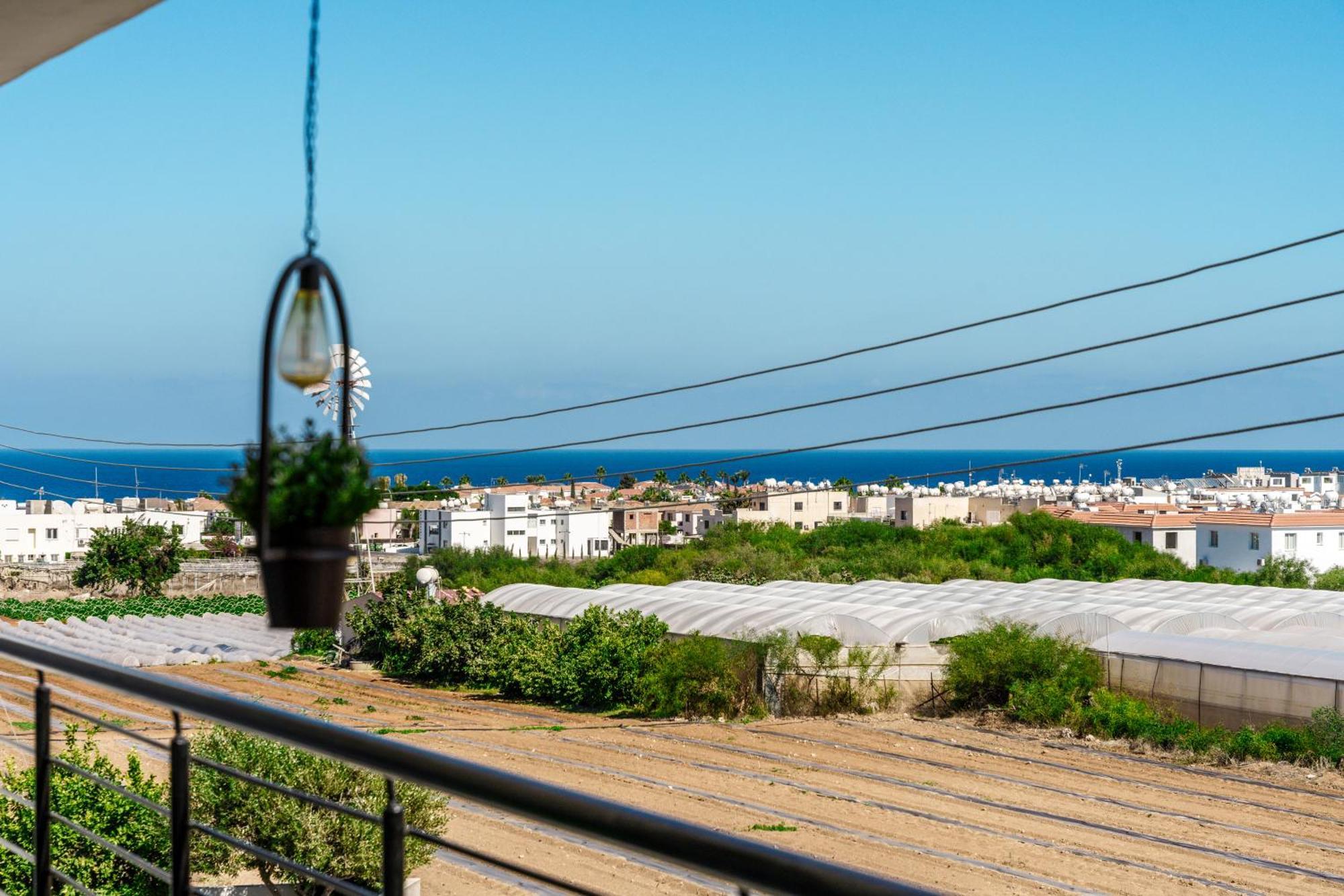 Spitaki 2 Bdr With Pool And Close Proximity To Apartment Paralimni