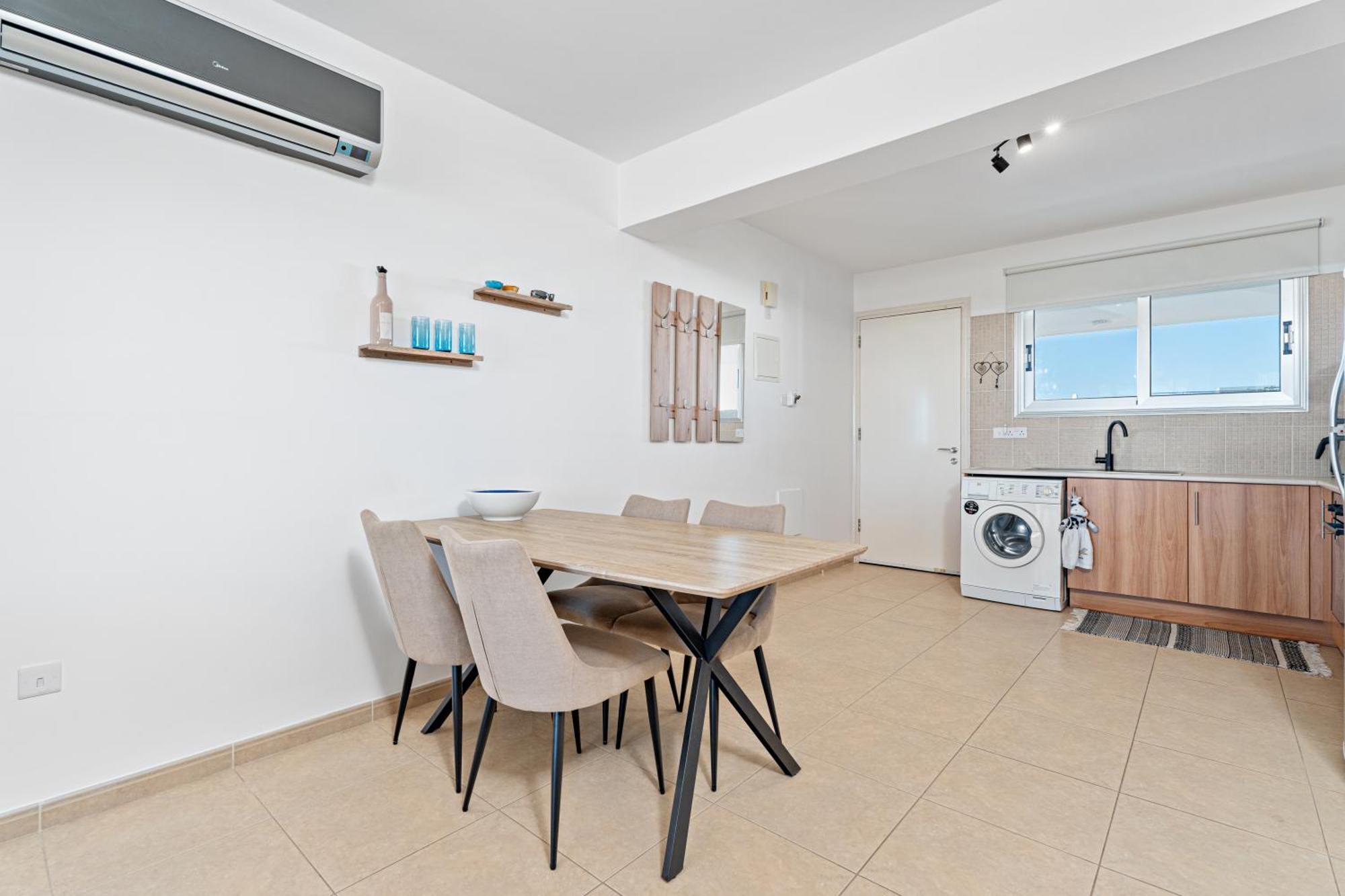 Spitaki 2 Bdr With Pool And Close Proximity To * Paralimni