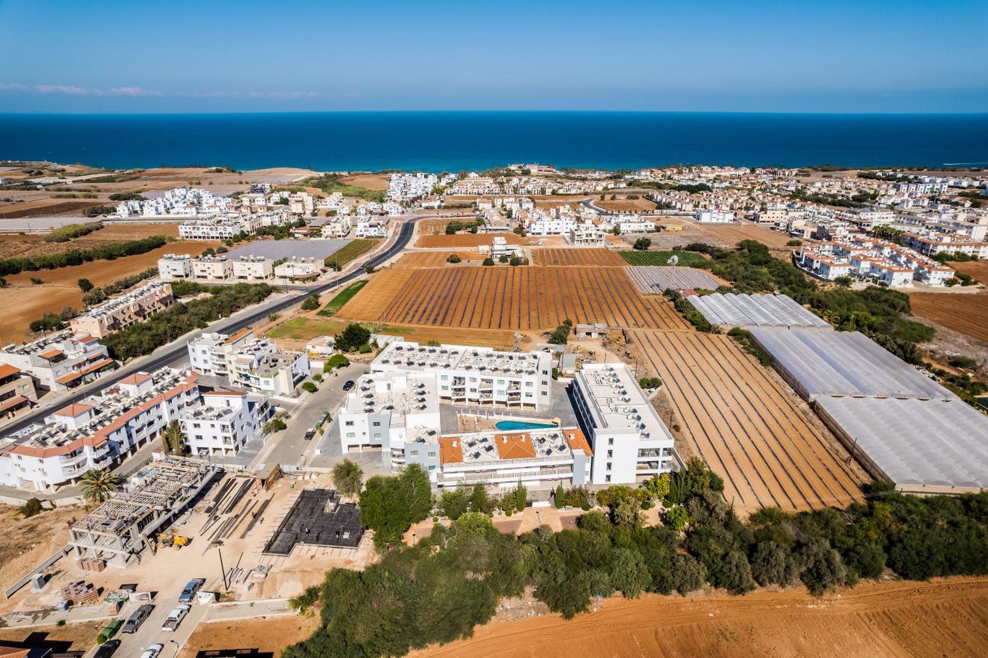 Apartment Spitaki 2 Bdr With Pool And Close Proximity To
