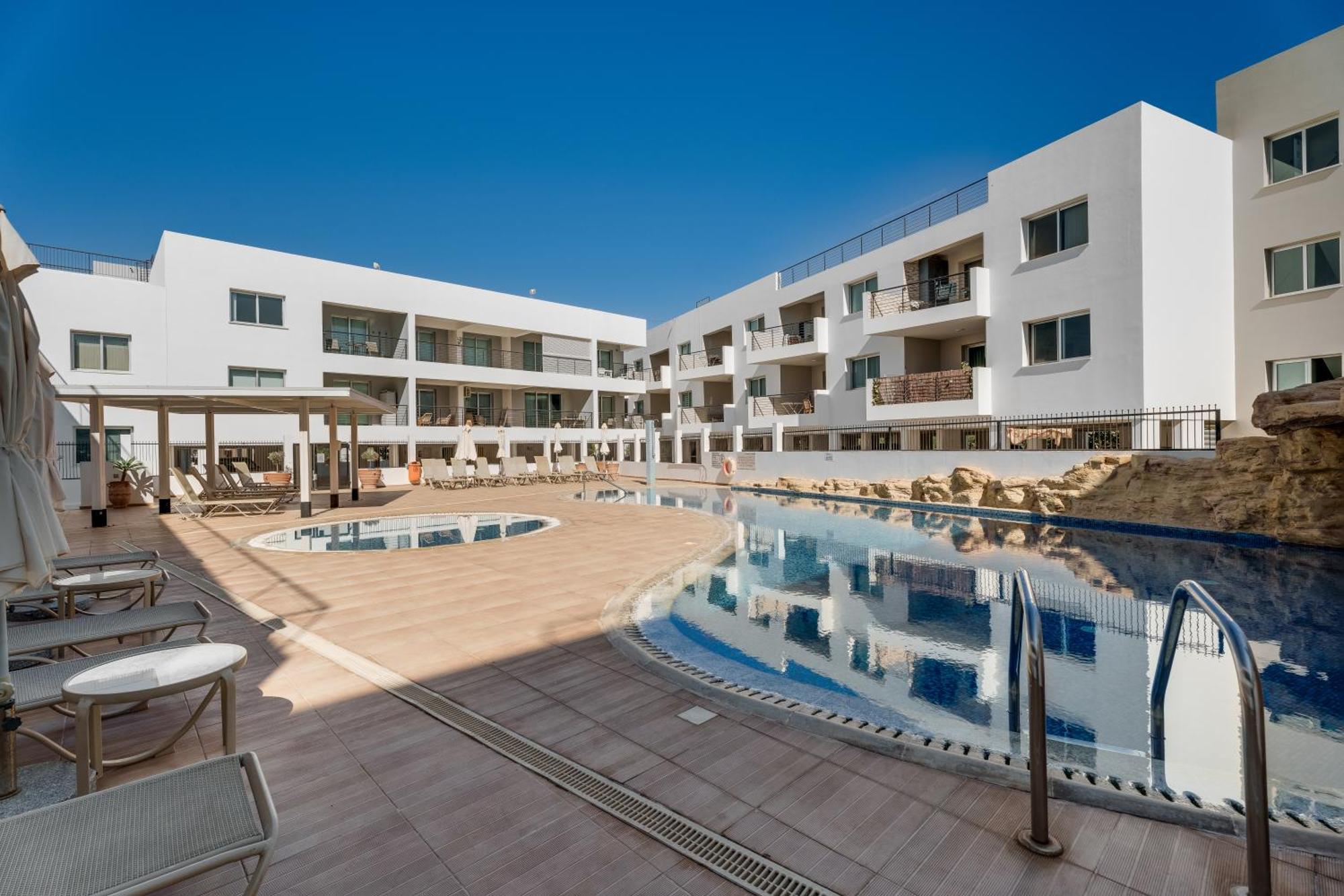 Spitaki 2 Bdr With Pool And Close Proximity To *