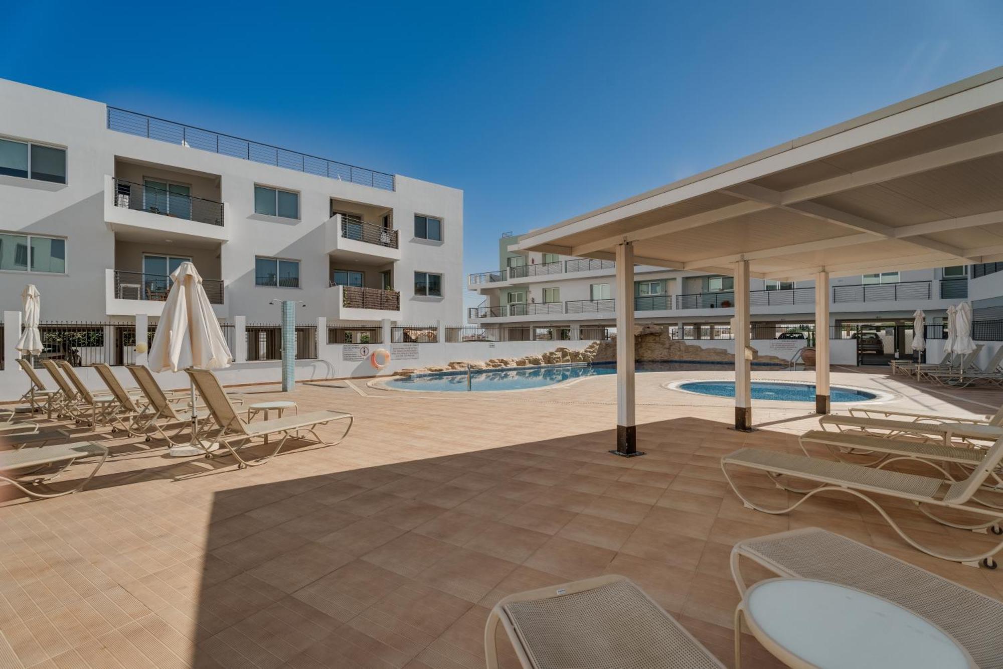 Spitaki 2 Bdr With Pool And Close Proximity To